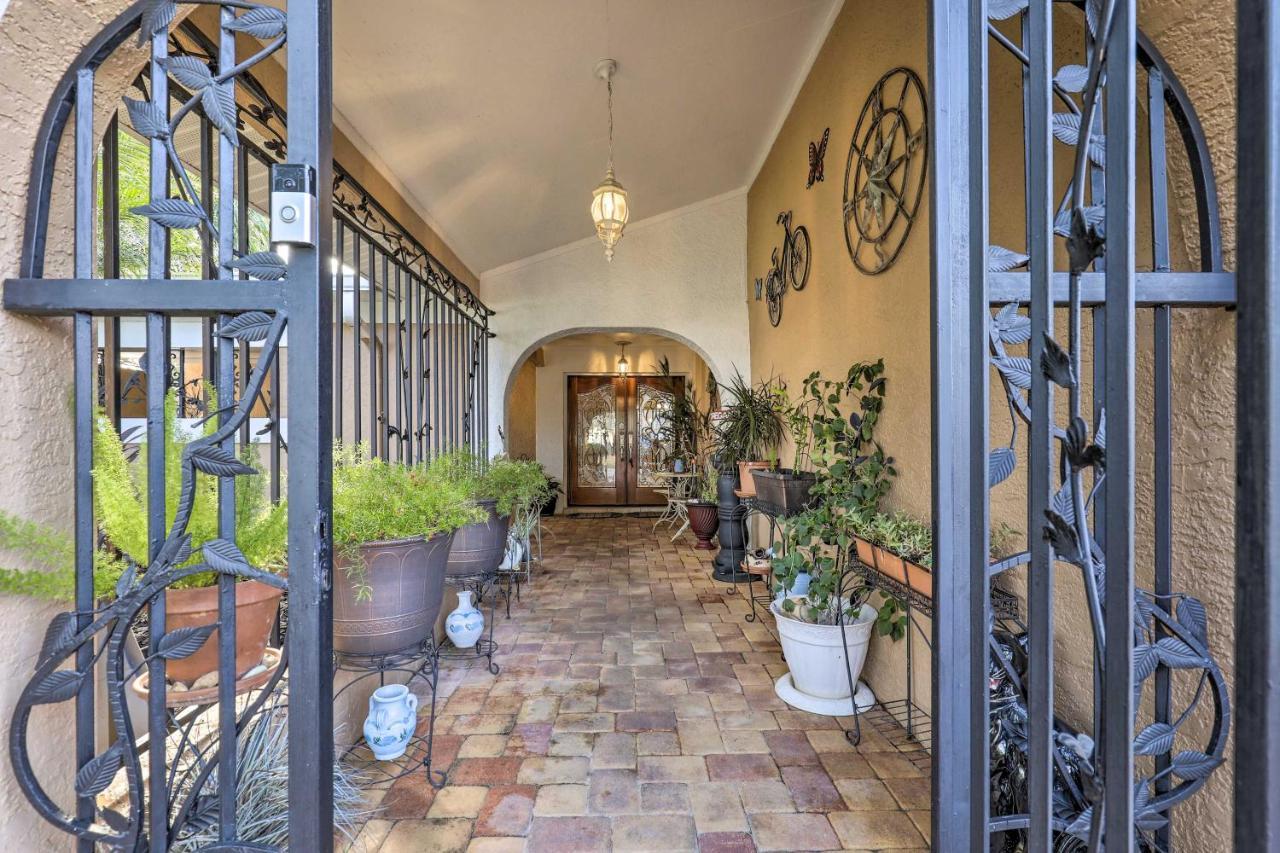 Cozy Home In Heart Of Tampa With Lanai And Pool! エクステリア 写真
