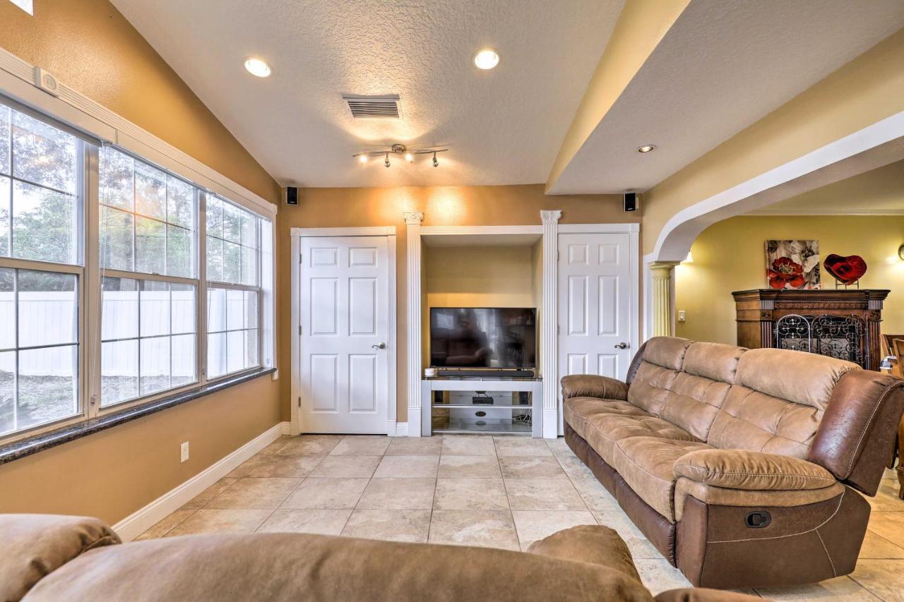 Cozy Home In Heart Of Tampa With Lanai And Pool! エクステリア 写真
