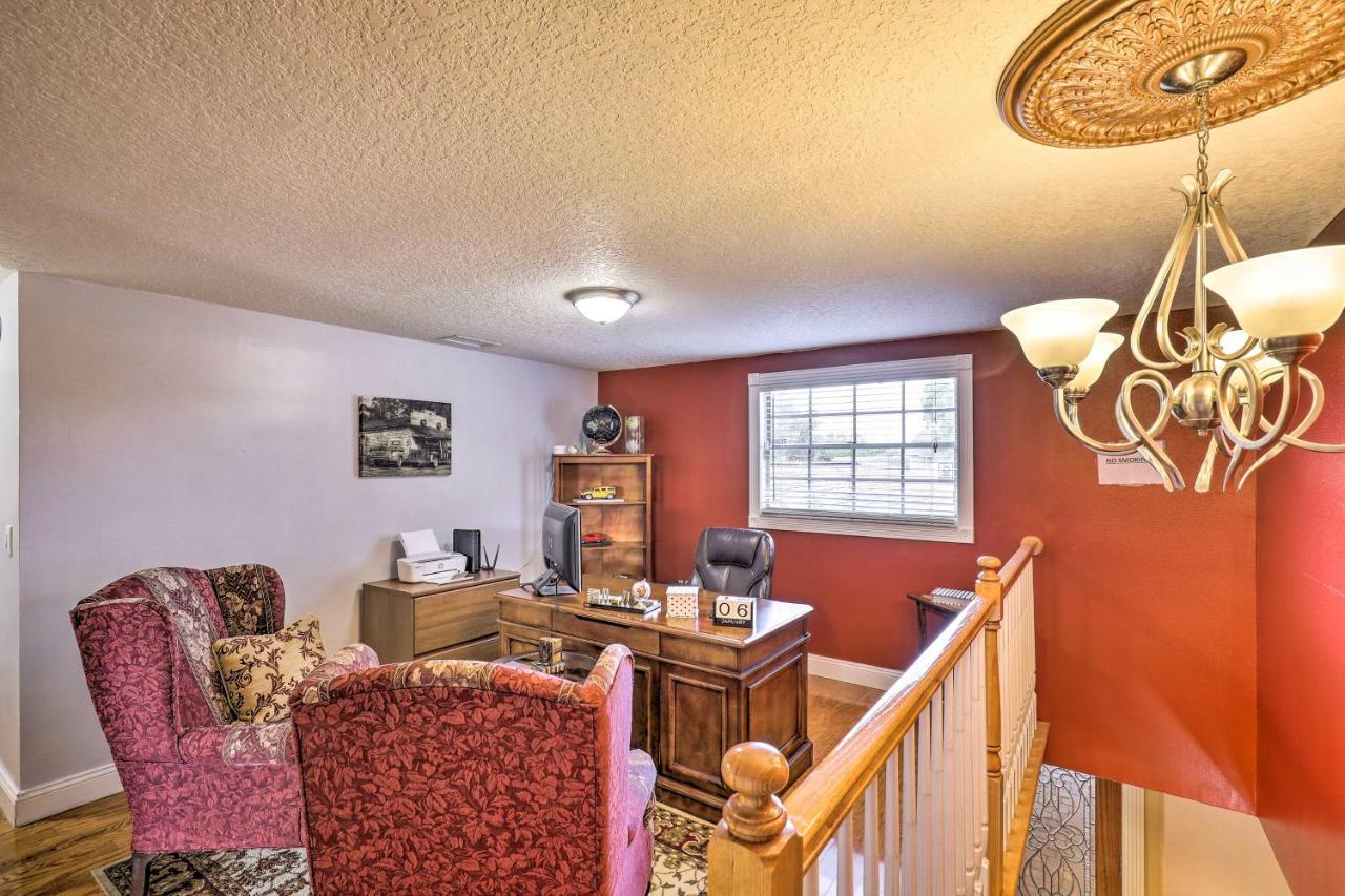 Cozy Home In Heart Of Tampa With Lanai And Pool! エクステリア 写真