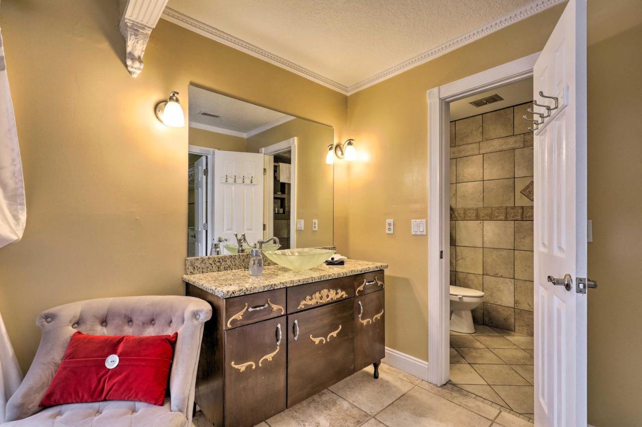 Cozy Home In Heart Of Tampa With Lanai And Pool! エクステリア 写真