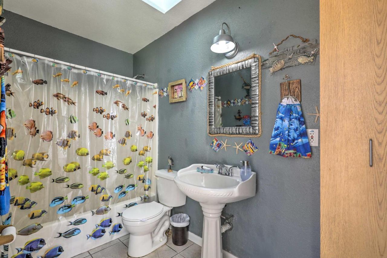 Cozy Home In Heart Of Tampa With Lanai And Pool! エクステリア 写真