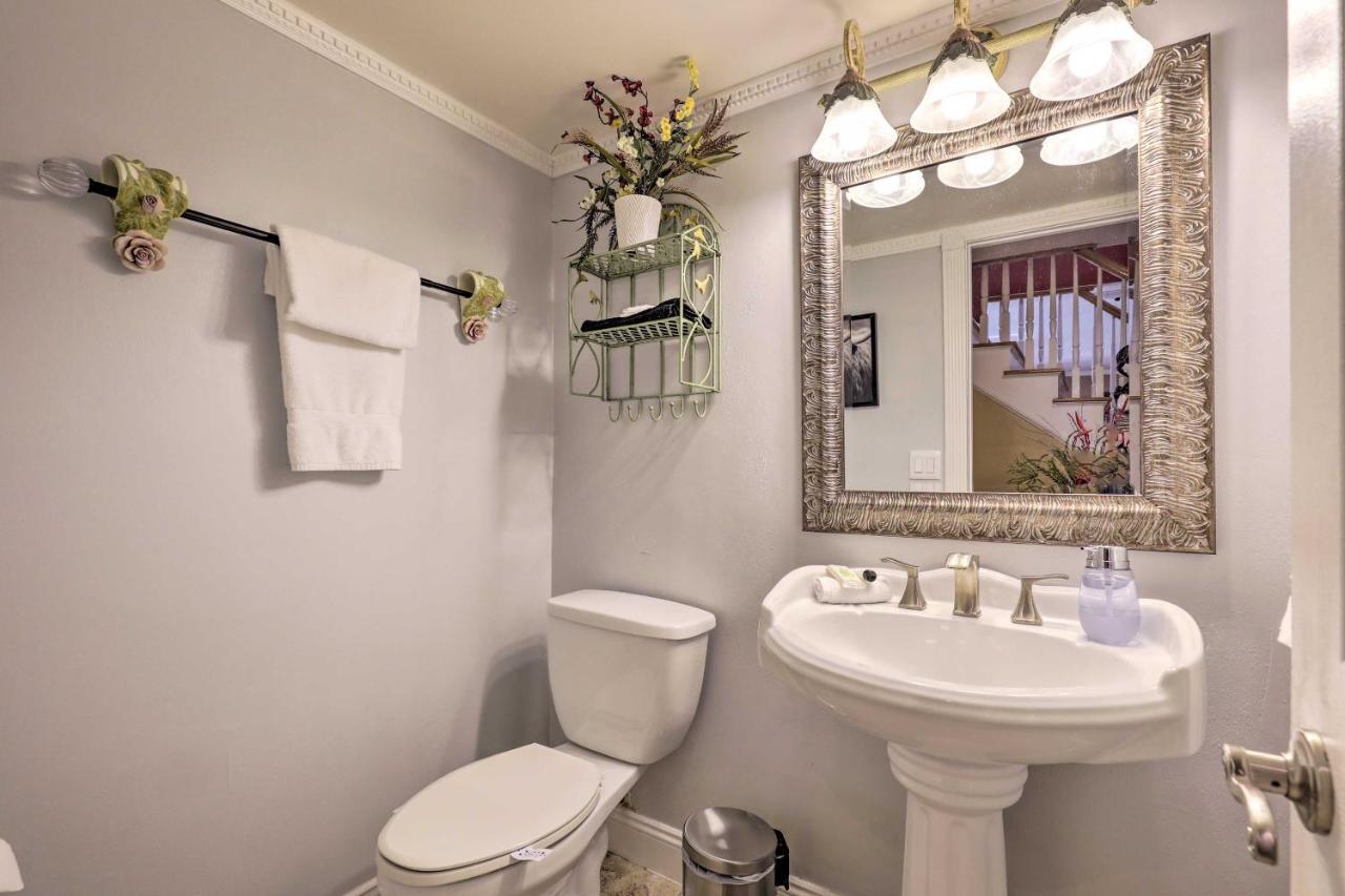 Cozy Home In Heart Of Tampa With Lanai And Pool! エクステリア 写真